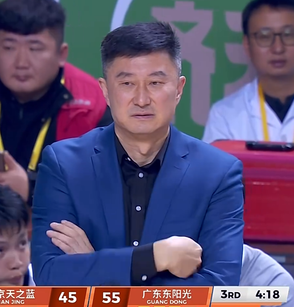 九游互动-宏远早报！杜锋深夜发声，徐杰将前往美国特训，朱芳雨开始干活